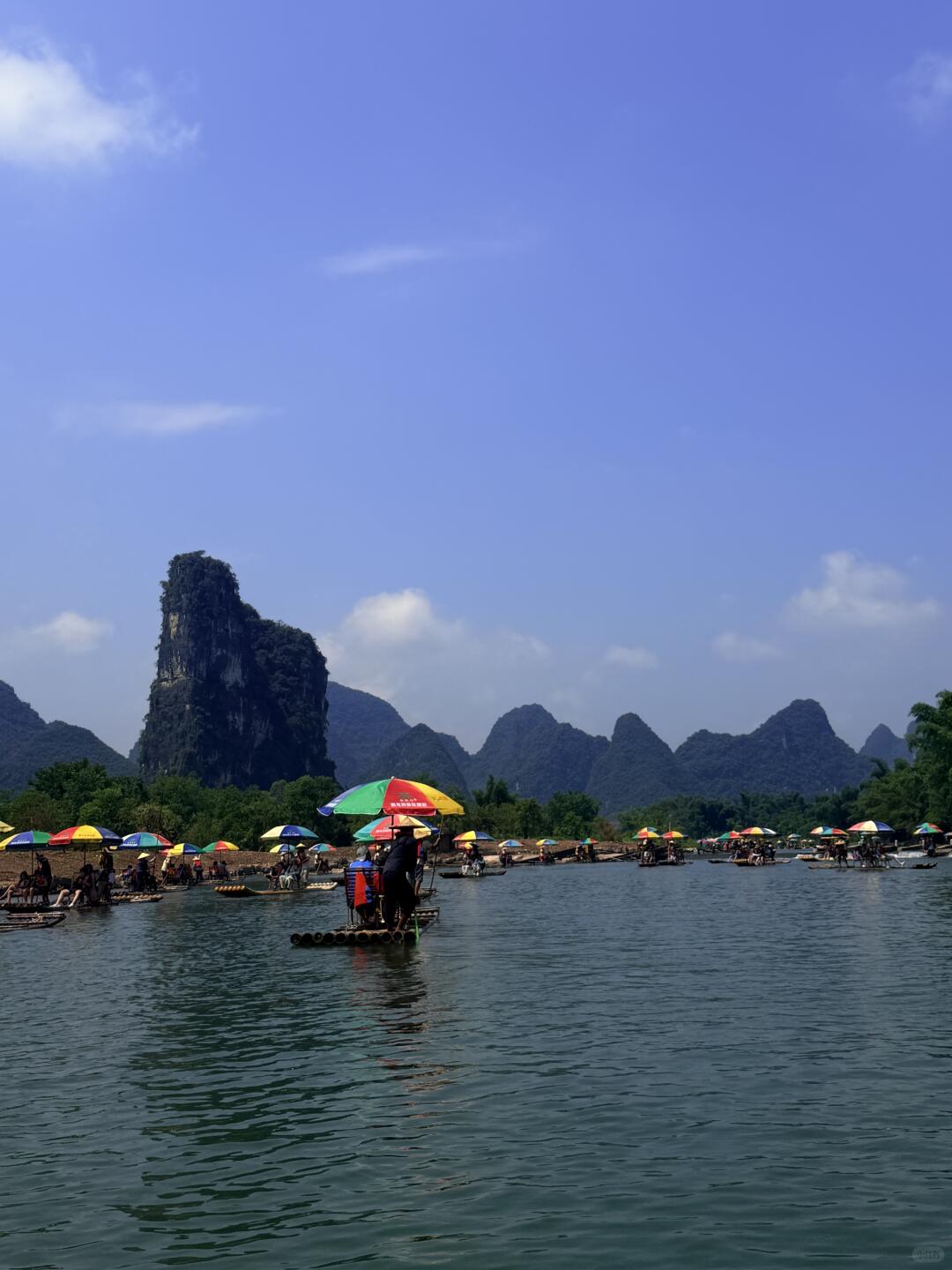 遇龙河人工竹筏实景